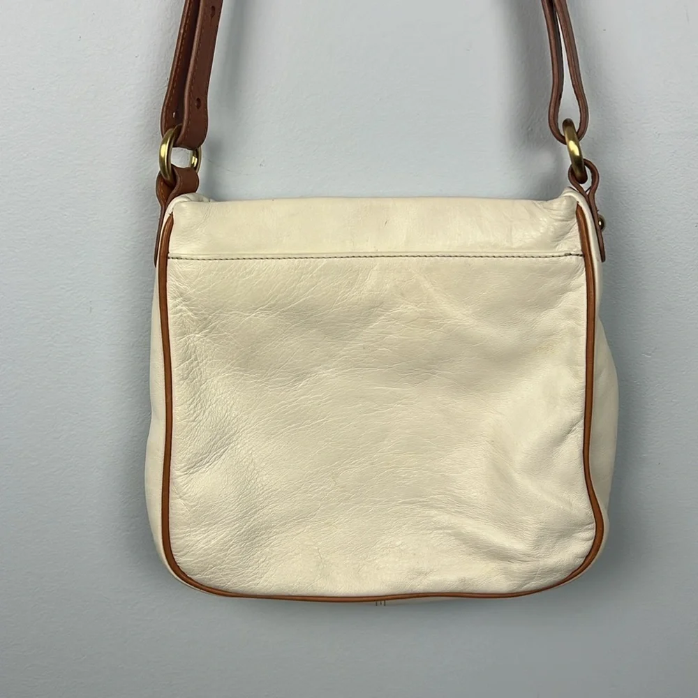 Vintage Brahmin pebbled leather cream & cognac crossbody bag